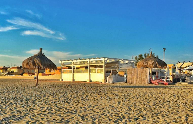 شقة A Few Steps From The Sea فيوميتشينو المظهر الخارجي الصورة